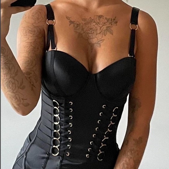 🖤 HB DRESS 🖤 - Picture 2 of 11